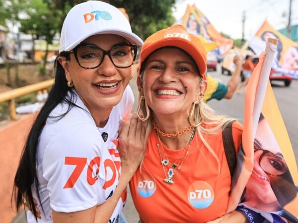 Na Compensa, Dra. Shádia ouve apoiadora que espera há três anos por cirurgia e acredita em mudança na saúde