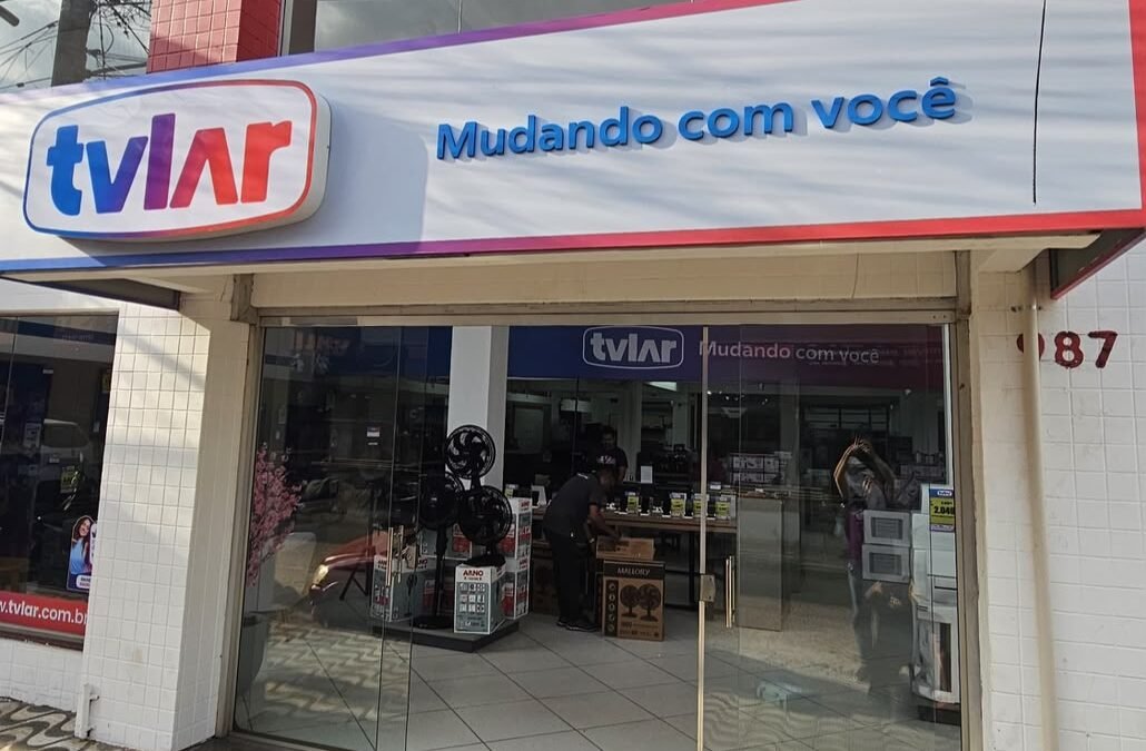 TVLAR reinaugura loja em Manacapuru e amplia plano de modernização