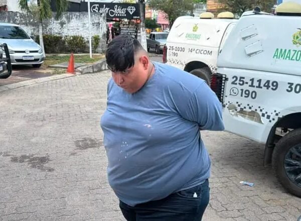 homem identificado como Denilson, conhecido pelo vulgo “Pança”, foi preso por policiais da 30ª Companhia Interativa Comunitária (CICOM)