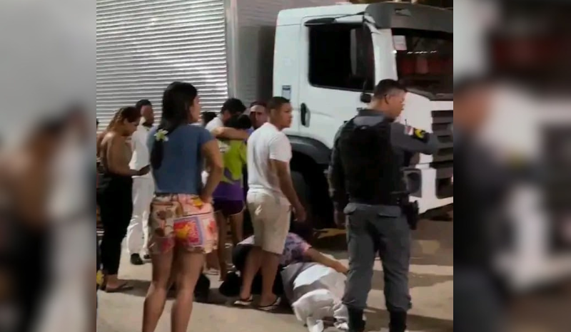 Pais entram em desespero ao encontrar filho de 17 anos morto em acidente
