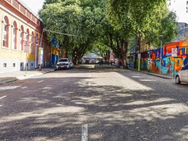 Rua Ferreira Pena será interditada para obras da 1ª ‘Rua Gastronômica’ de Manaus; trânsito será desviado