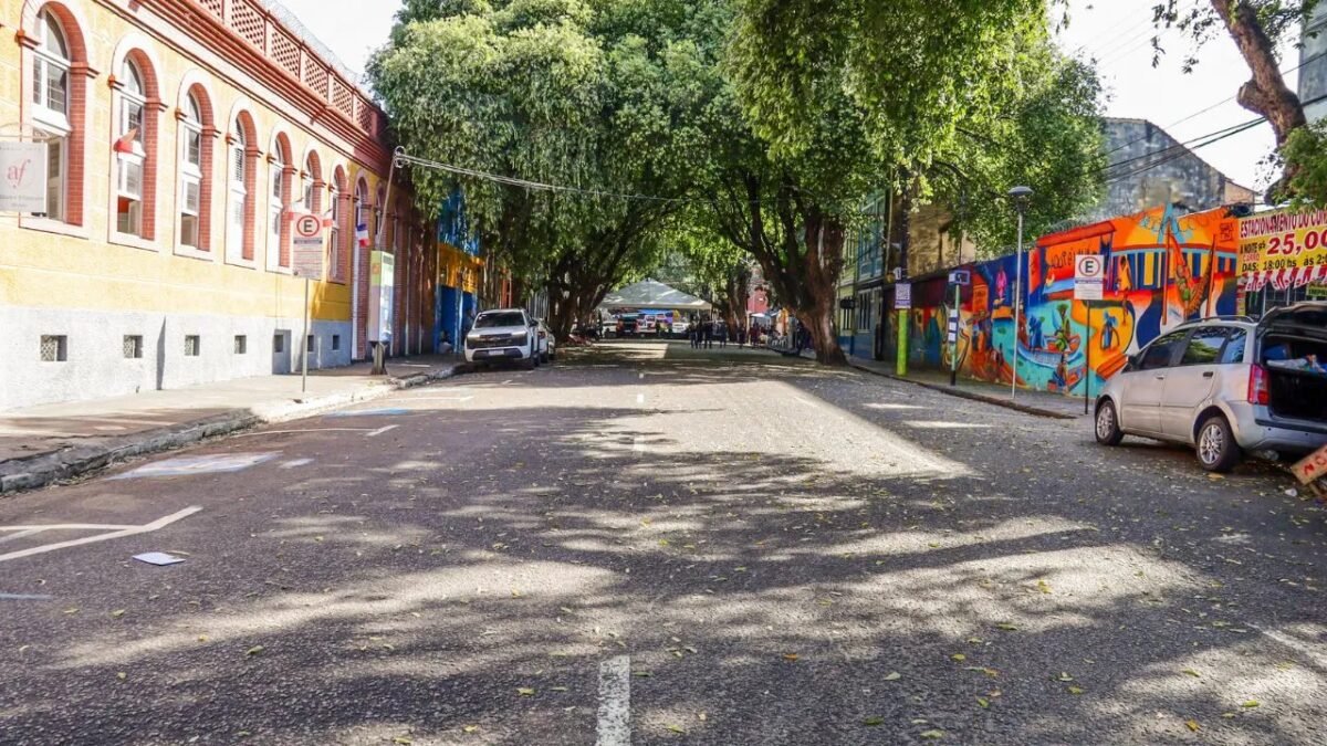 Rua Ferreira Pena será interditada para obras da 1ª ‘Rua Gastronômica’ de Manaus; trânsito será desviado