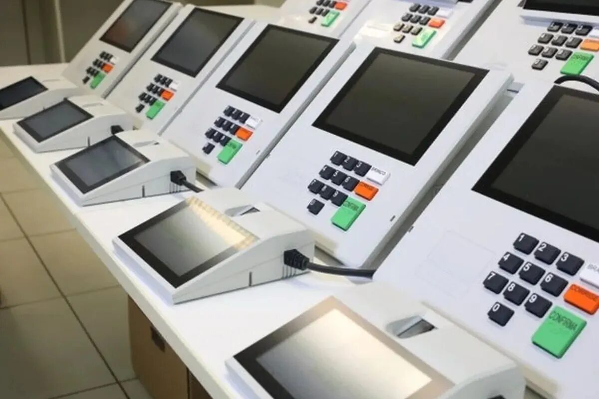 TRE inicia envio de urnas eletrônicas para o interior do Amazonas