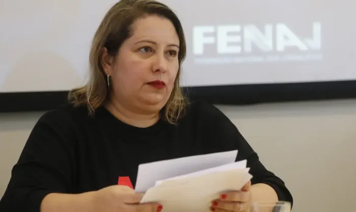 Fenaj aponta que tiktokização e crise sufocam propostas nas eleições