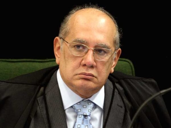 Gilmar Mendes condena postura de André Mendonça contra Paulo Gonet