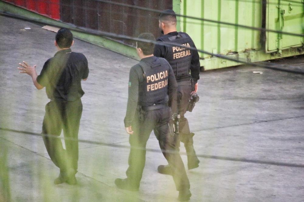 Polícia Federal mobiliza agentes em supermercado de Manaus