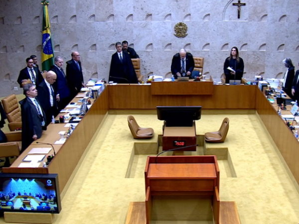 Supremo Tribunal Federal volta a se reunir após impasse interno