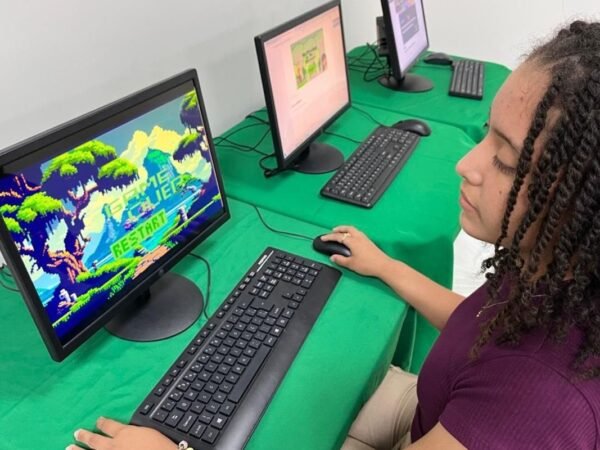 Manaus encerra inscrições para projeto de jogos digitais para meninas