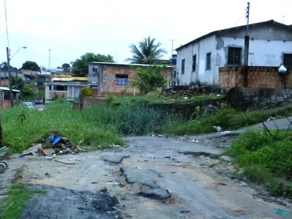 Taxa de esgoto é suspensa para imóveis sem ligação em Manaus