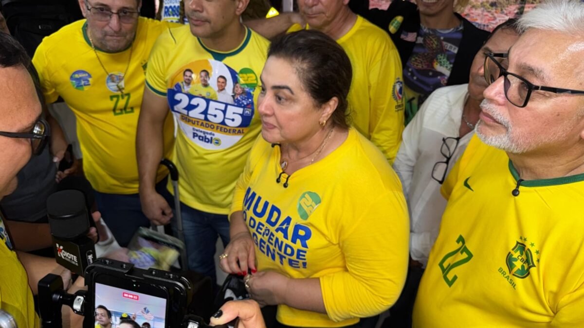 Professora Maria do Carmo aposta em cultura e vagas em Parintins