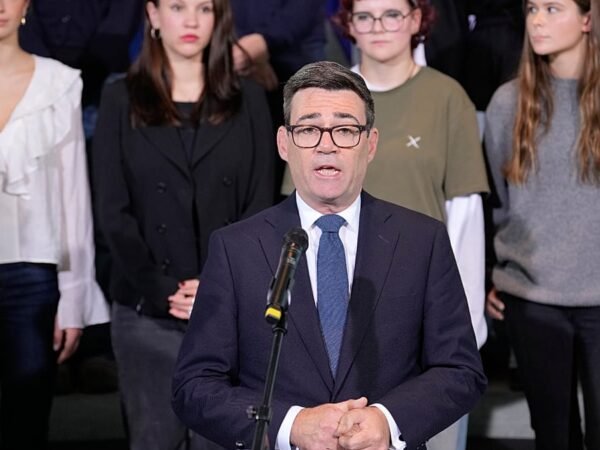 Premiê britânico diz que relação com a União Europeia precisa mudar
