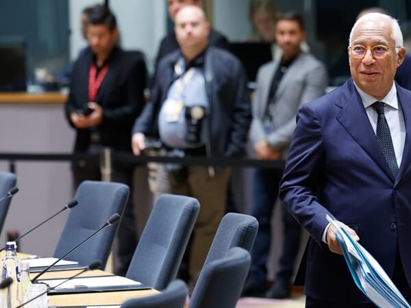 Impasse em cúpula da UE coloca orçamento de longo prazo em dúvida