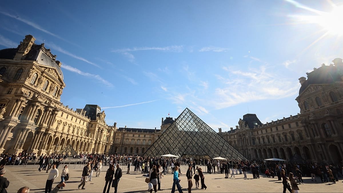 Louvre pode fechar as portas sem reformas urgentes, alerta diretor