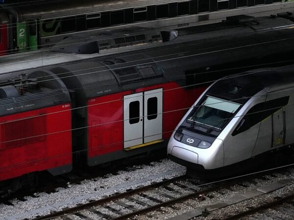 Portugal inicia construção de trem de alta velocidade entre Lisboa e Porto