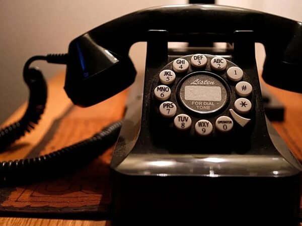 Quedas de internet móvel fazem empresas estatais na Rússia voltarem ao fixo