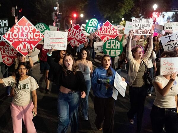 Universidade americana suspende festas após denúncia de estupro