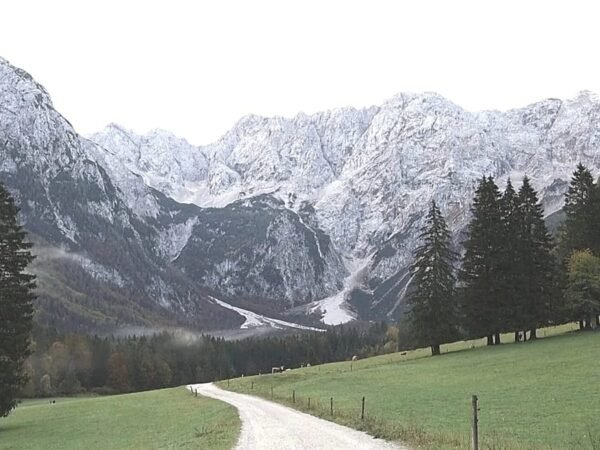 Eslovenia tenta salvar seu ultimo glaciar diante do aquecimento global