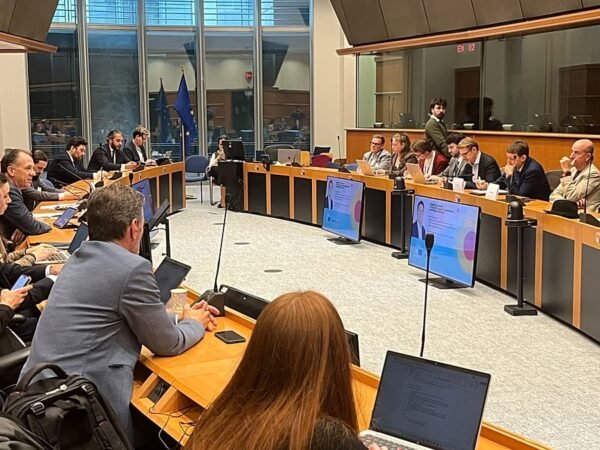 Desafios financeiros marcam o futuro espacial da Europa