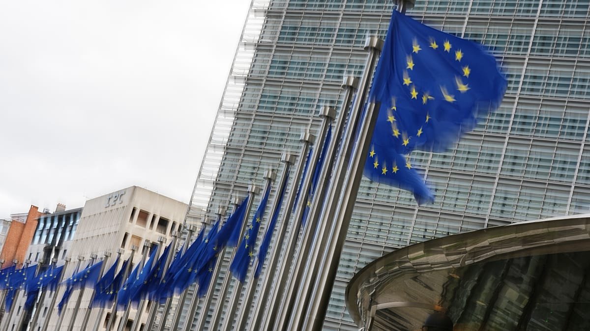 União Europeia investiga Booking.com por fraudes e golpes
