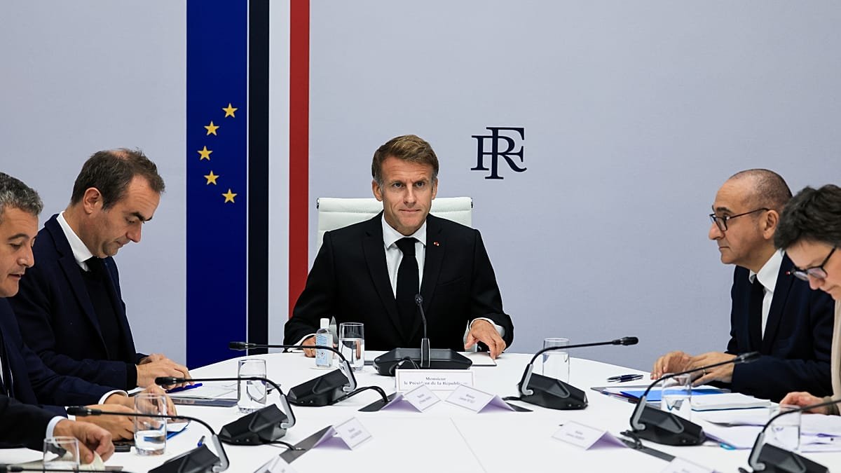 Macron critica comentários estúpidos de líderes estrangeiros sobre protestos