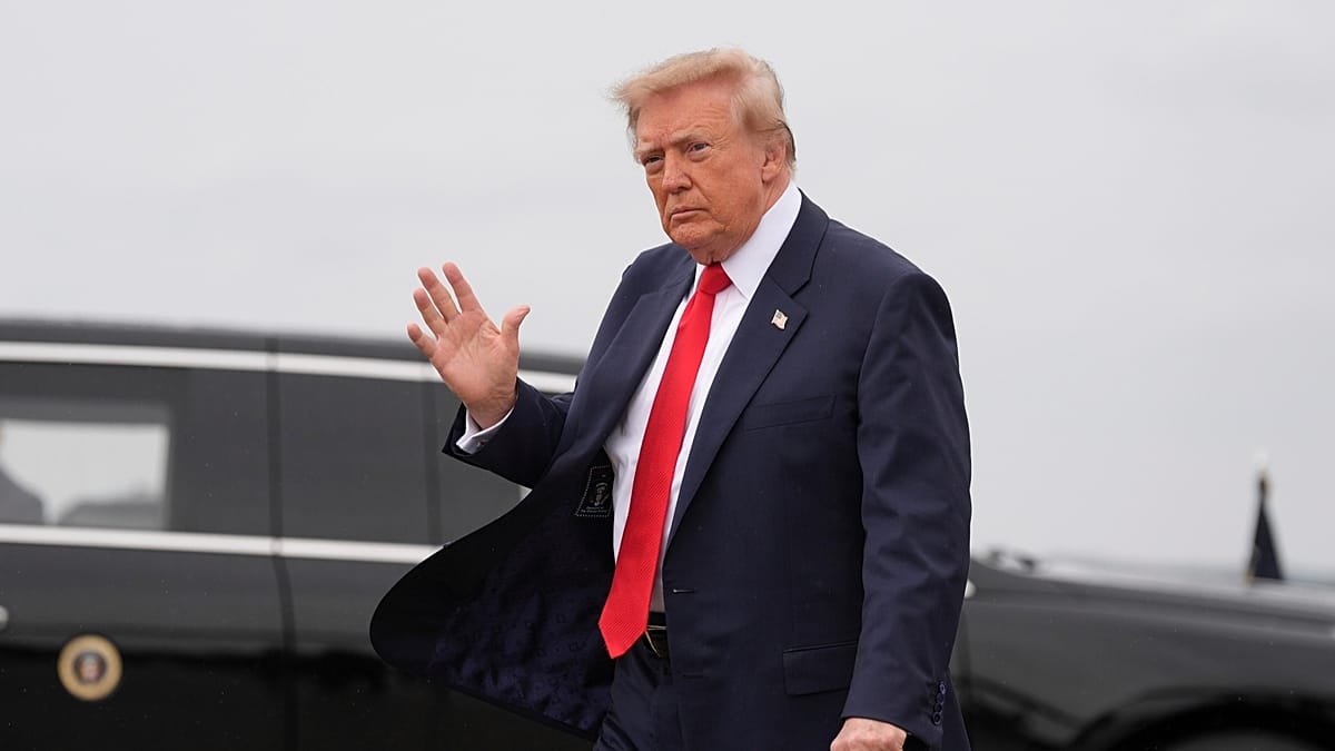 Trump defende troca de comando na Ucrânia após críticas de Zelenskyy