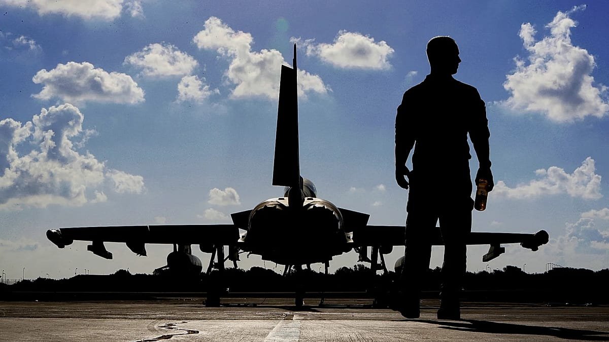Reino Unido enviará caças Typhoon para proteger a Arábia Saudita