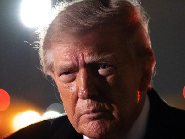 Juíza federal proíbe governo Trump de exibir anúncios pagos com verba pública