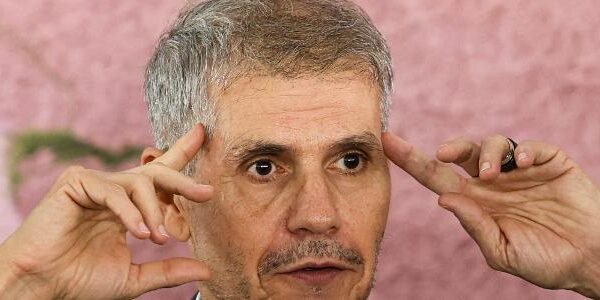 Campanha de Lula compara contratação de Flávio com ação da Meta
