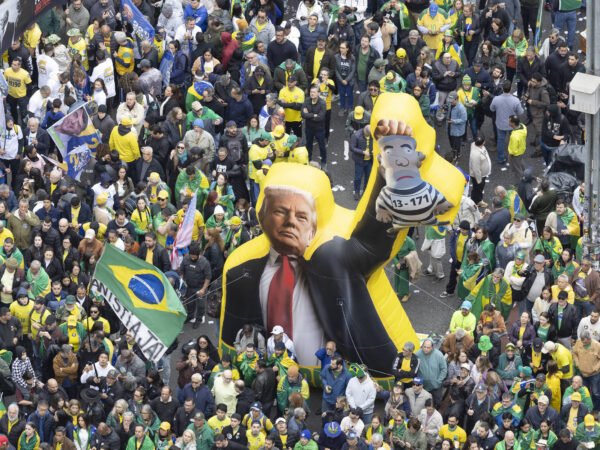 Vitória de Flávio Bolsonaro pode alinhar o Brasil a Donald Trump