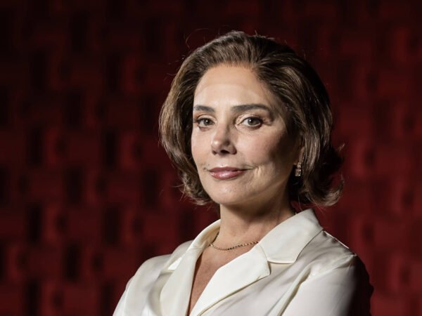 Heloisa Périssé comemora os 60 anos e afirma viver o melhor momento da vida