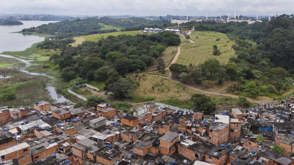 Remoções no Jardim Apurá geram impasse sobre habitação em SP