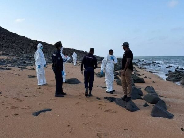 Naufrágio na costa de Djibuti deixa mais de 100 mortos