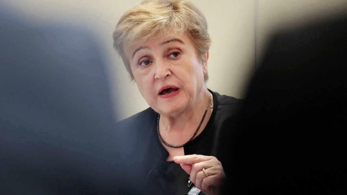 Chefe do FMI alerta que inteligência artificial ameaça empregos e impostos