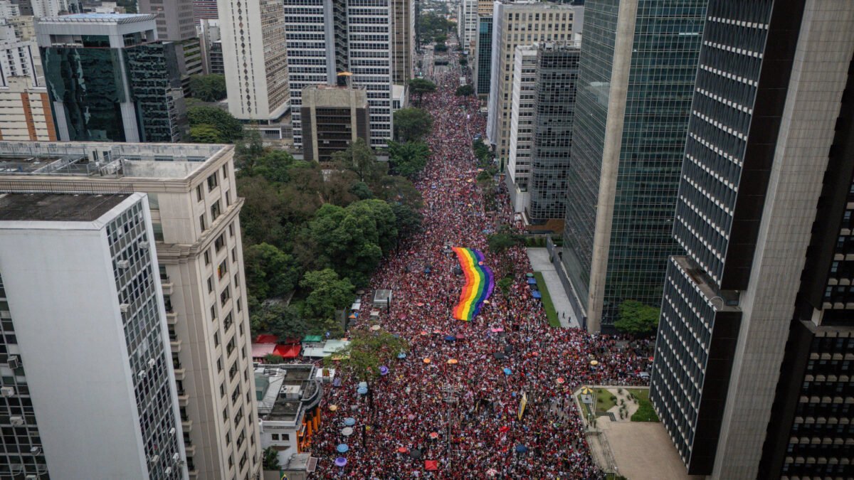 Protestos de rua no segundo turno surpreendem analistas