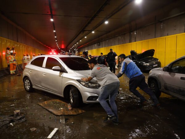 Promotoria cobra plano antienchente da Prefeitura de SP após temporal