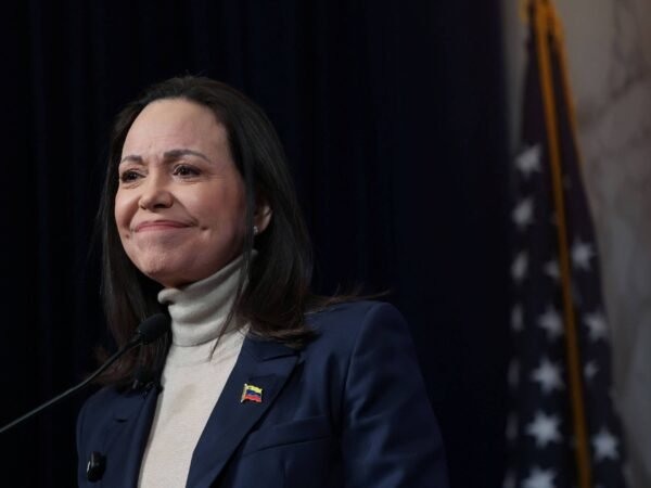 Diálogo na Venezuela avança para definir eleições e oposição