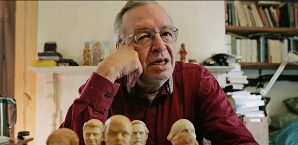 O legado de Olavo de Carvalho no bolsonarismo sob a ótica de Flávio