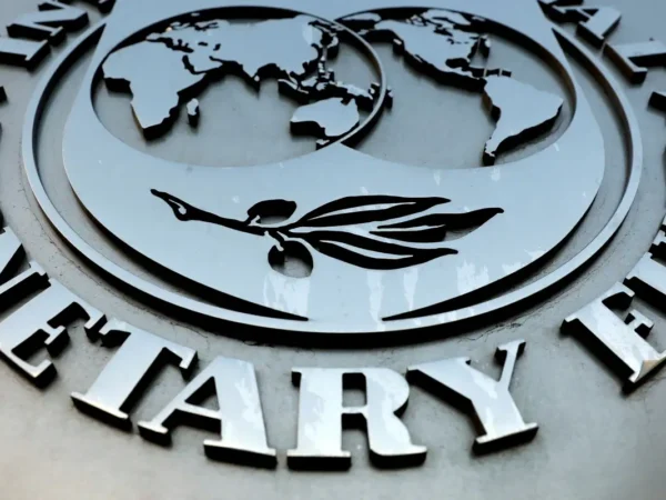 FMI projeta alta de 2,2% no PIB brasileiro para 2026