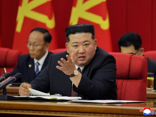 Imagens de satélite revelam iate de luxo de Kim Jong Un