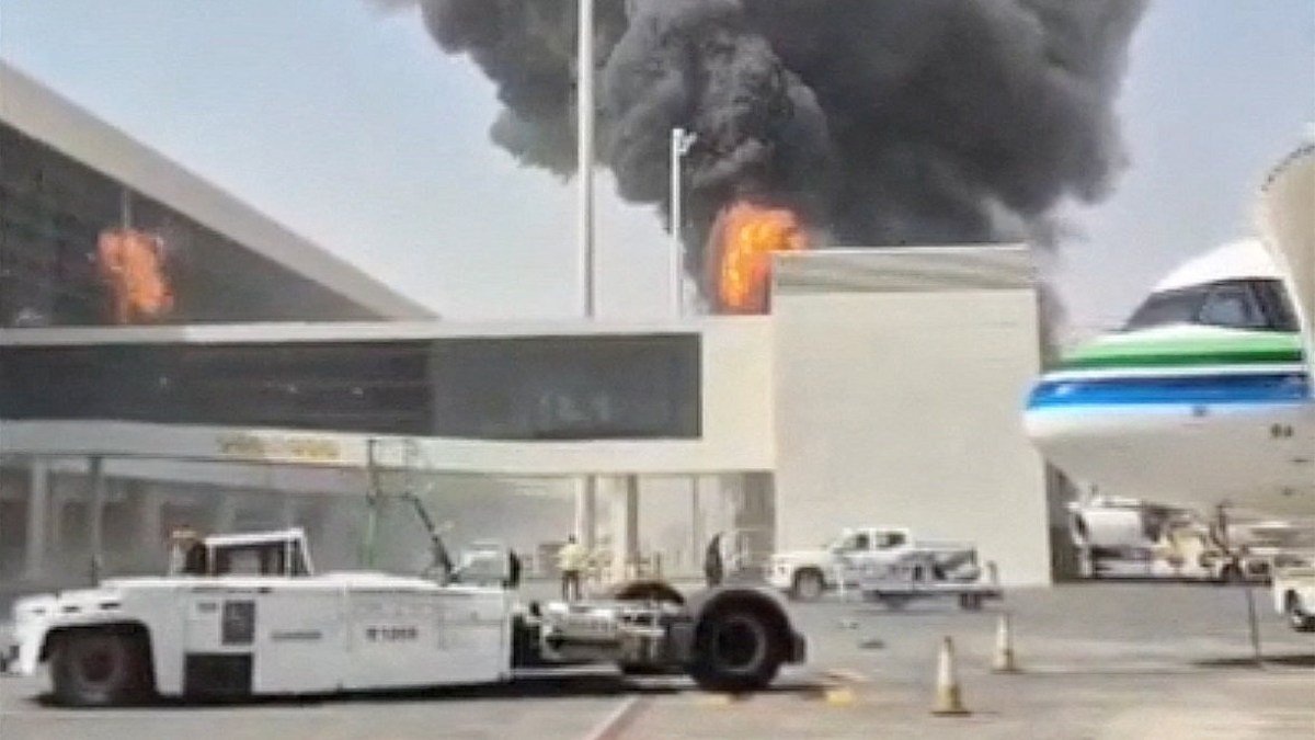 Nações emitem alerta de viagem após ataques terroristas na Arábia Saudita