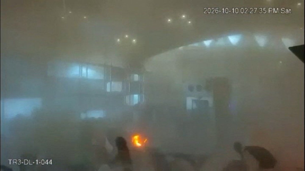 Novo ataque ao aeroporto de Riade deixa um morto e onze feridos
