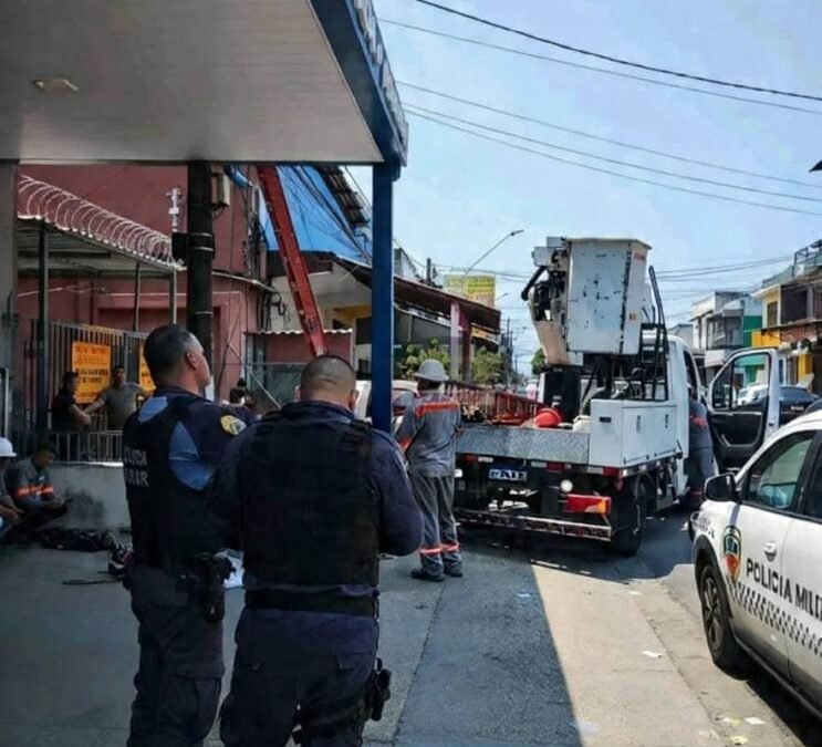 Eletricista morre eletrocutado na Praça 14 de Janeiro