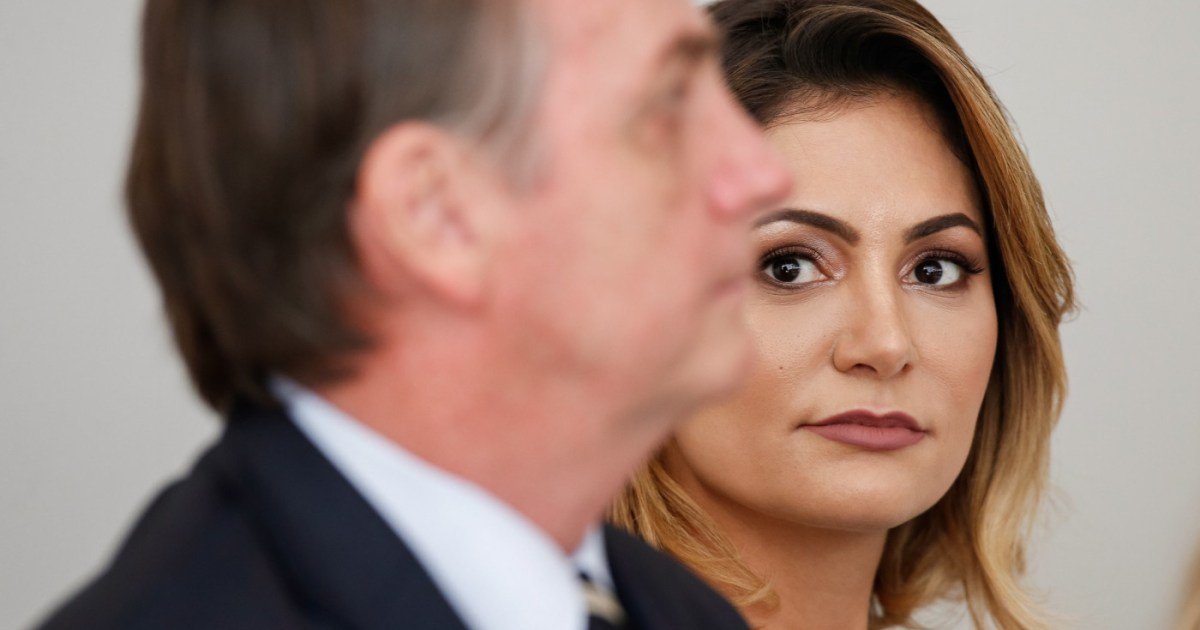 Michelle diz que Bolsonaro lida com ansiedade e dias difíceis