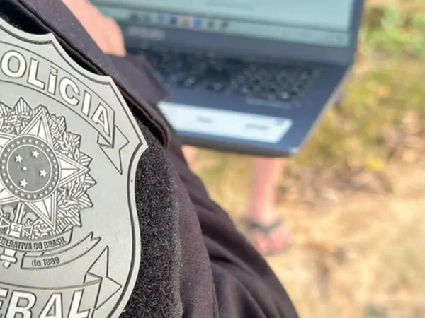 Polícia Federal combate fraude em concurso da UFRJ no Rio