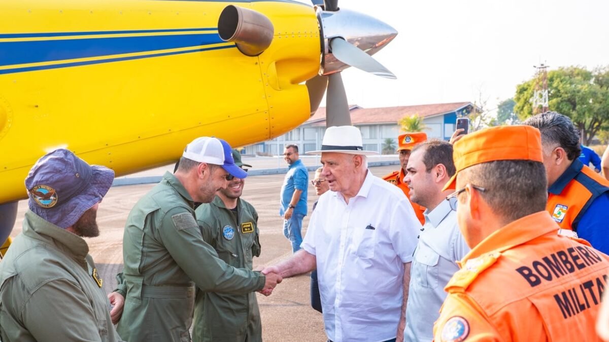 Amazonas recebe reforço aéreo federal contra queimadas