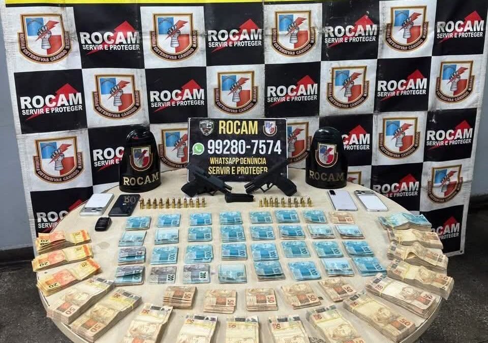 Dupla é presa com mais de R$ 100 mil e armas em Manaus