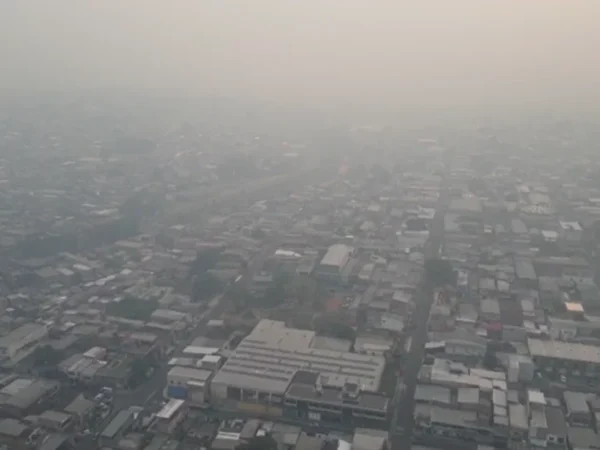 Fumaça atinge Manaus e leva 559 pessoas a hospitais em 17 dias