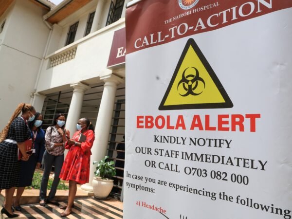 Quênia confirma o oitavo caso de ebola em meio a surto regional