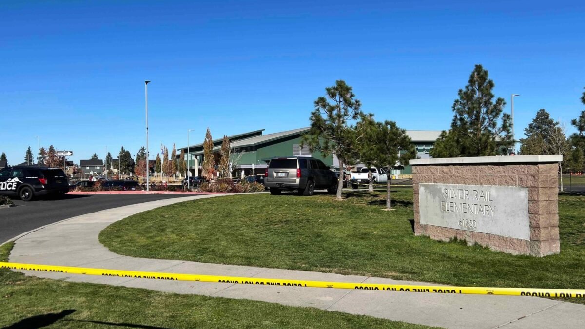 Ataque a escola deixa quatro mortos no Oregon