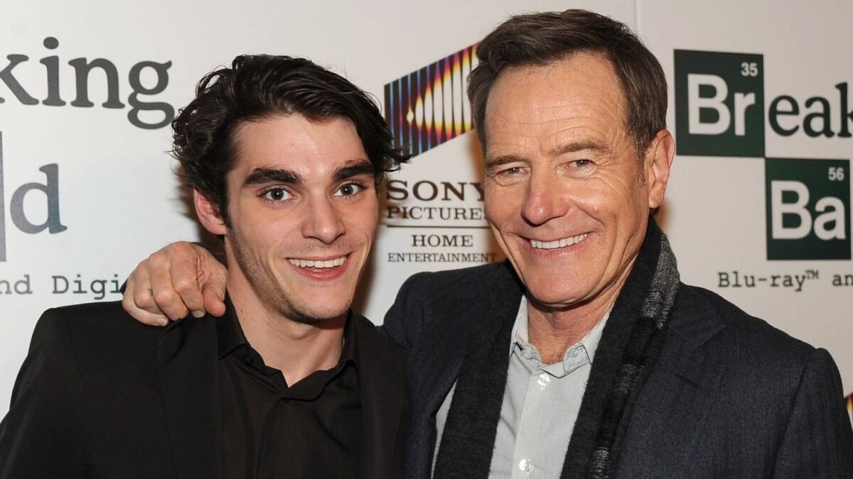 Bryan Cranston lamenta a morte de RJ Mitte, seu filho em Breaking Bad